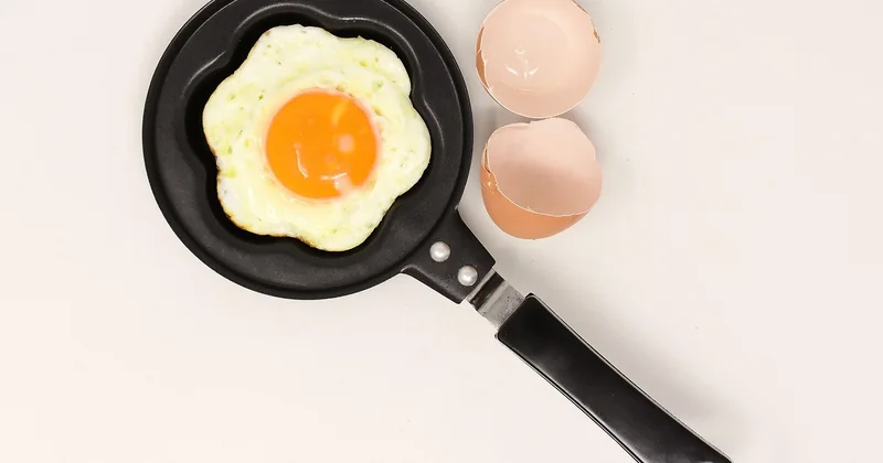 Les techniques anti-ratage d'un plat à la poêle
