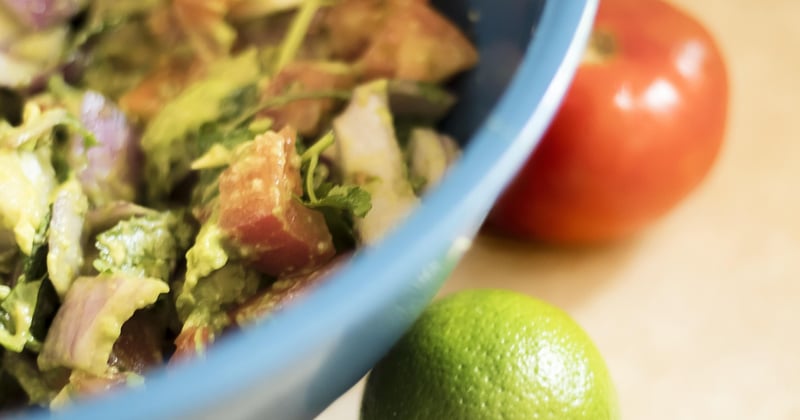 Comment préparer un véritable guacamole mexicain comme au Mexique